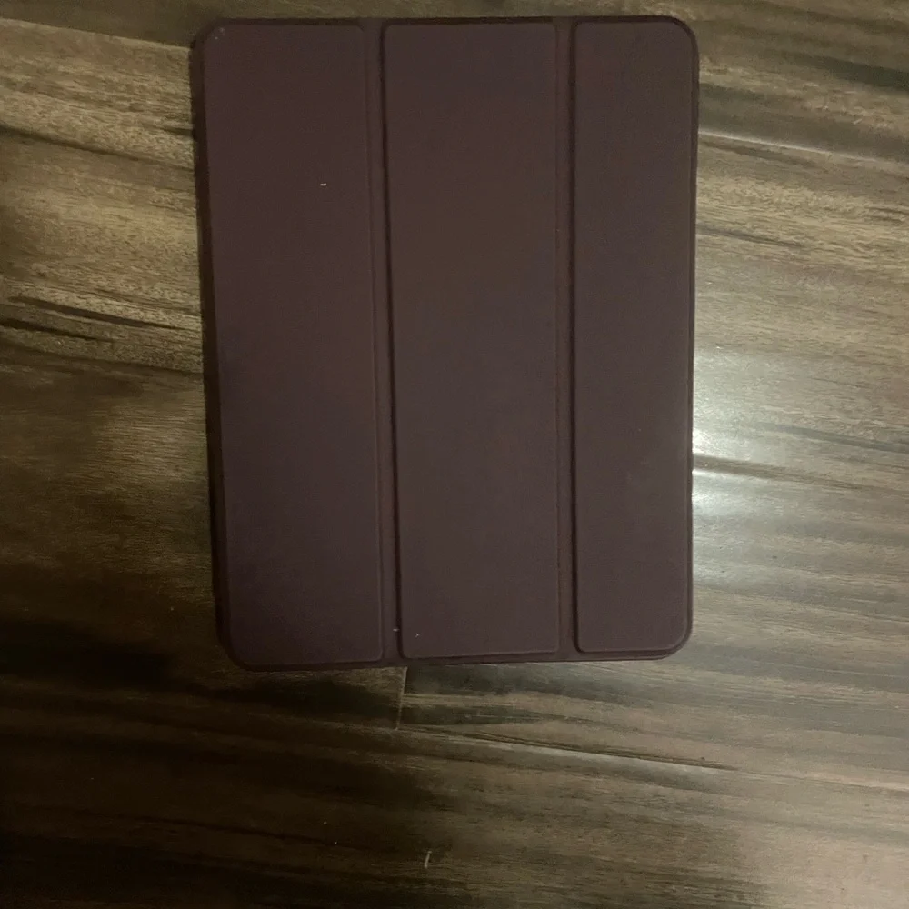 5/15🔥🔥🔥 Purple and black IPad covers
